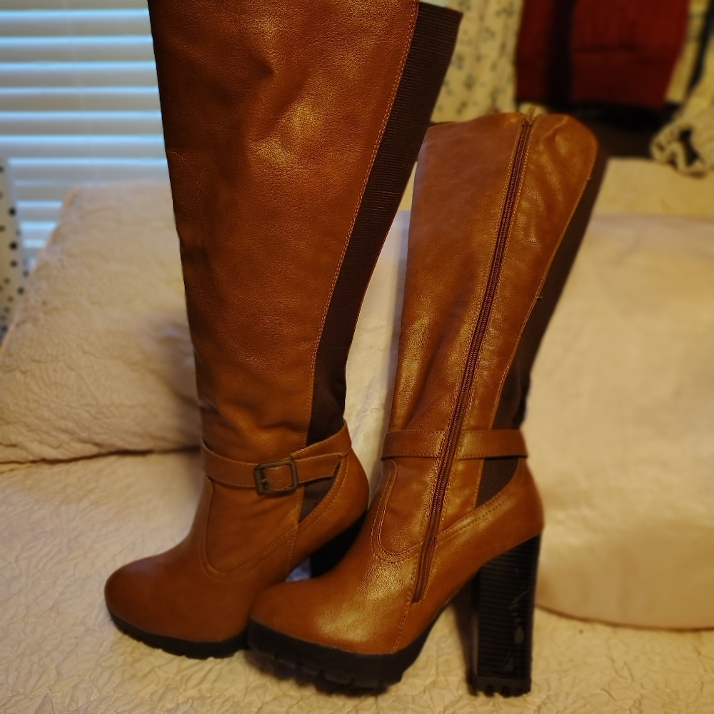 Reddish Brown 7.5 Knee High Boots